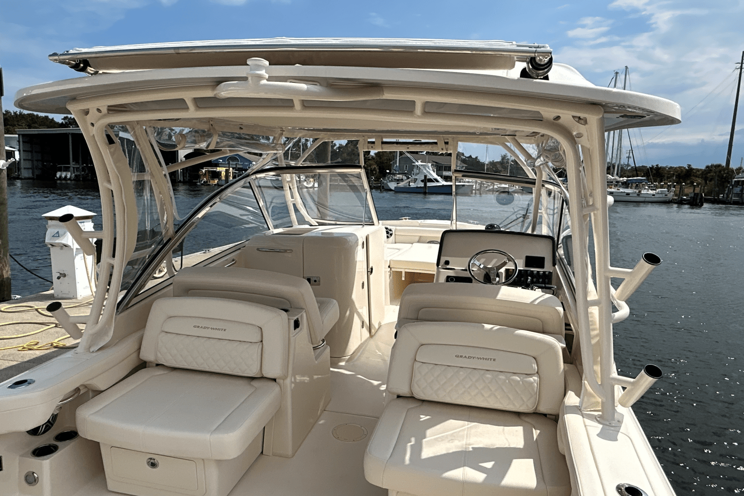 2026 Grady-White Freedom 285 Image Thumbnail #3