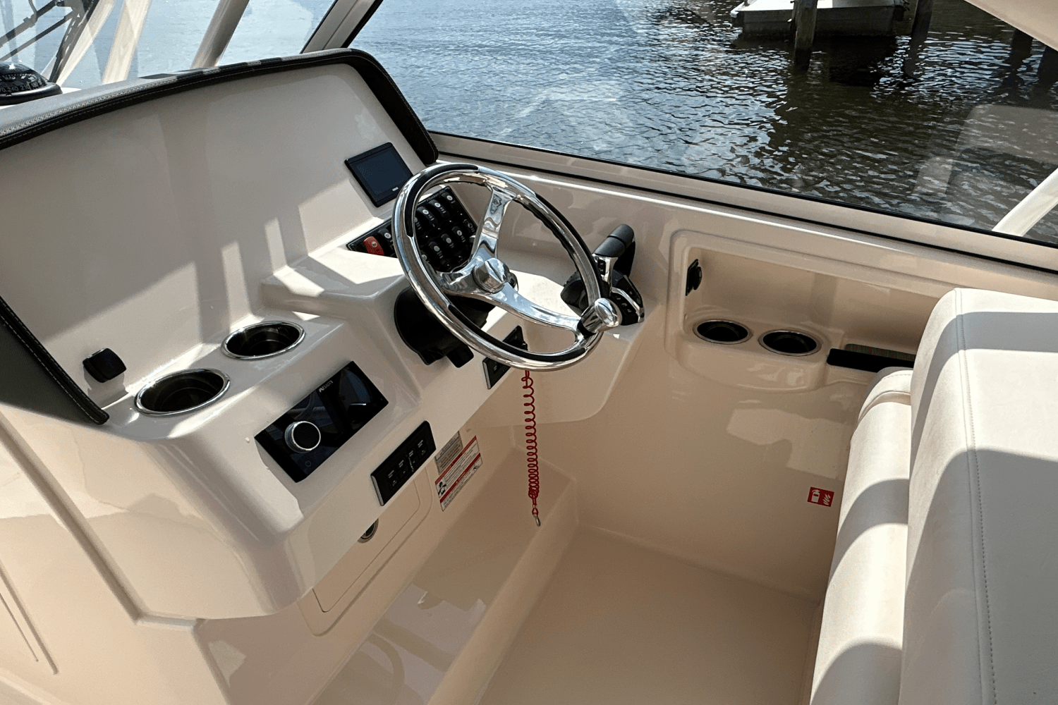 2026 Grady-White Freedom 285 Image Thumbnail #12