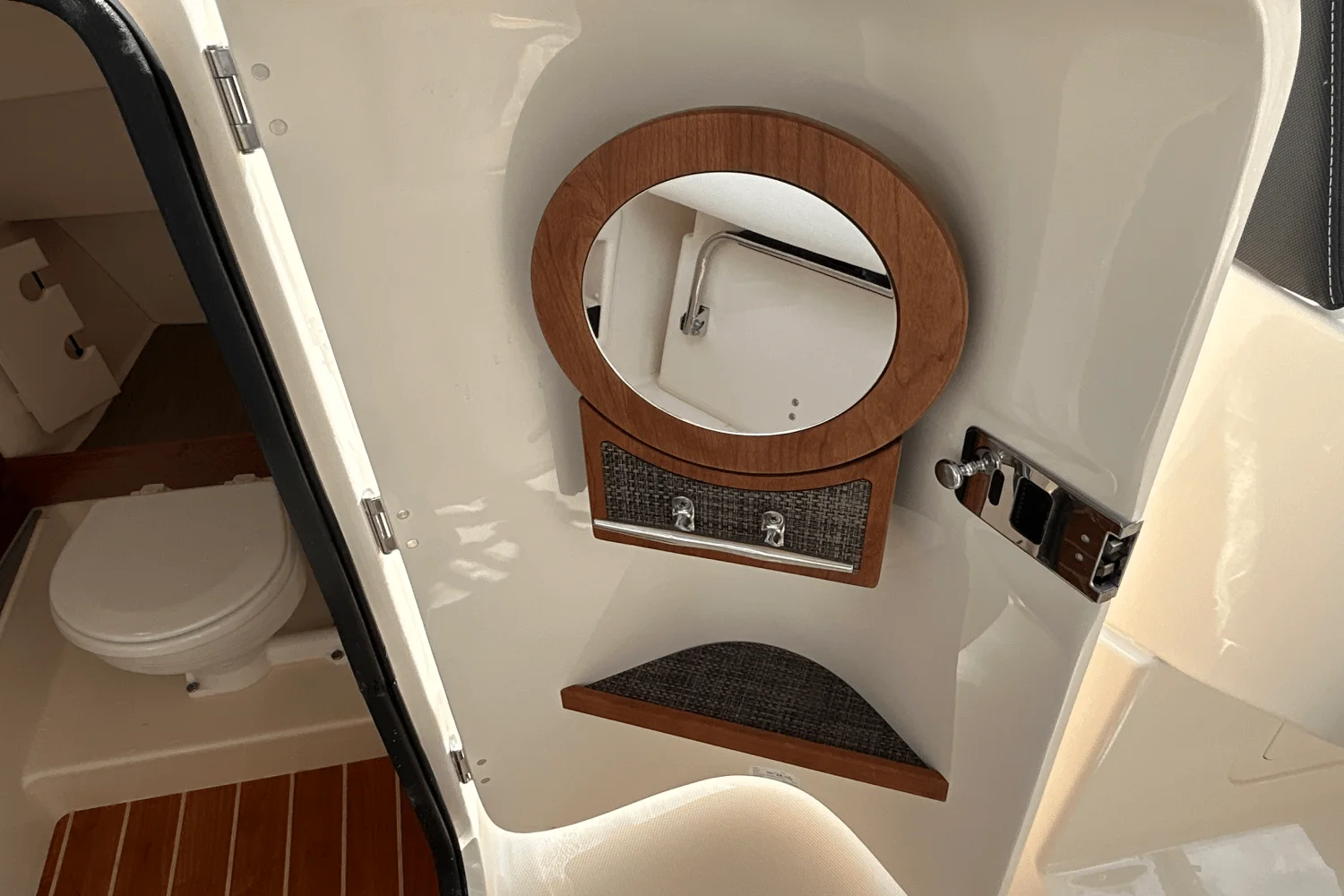 2026 Grady-White Freedom 285 Image Thumbnail #7