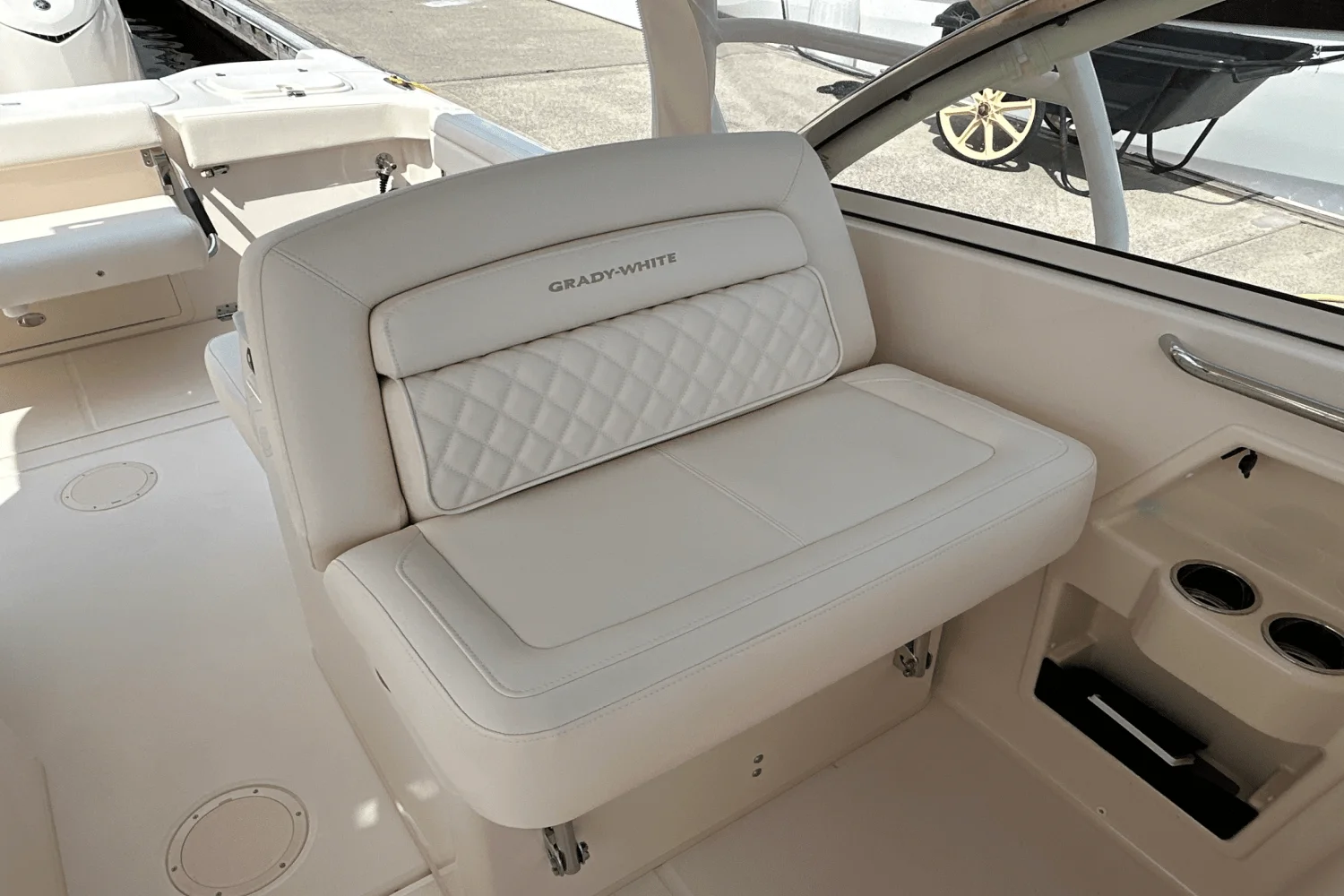 2026 Grady-White Freedom 285 Image Thumbnail #10
