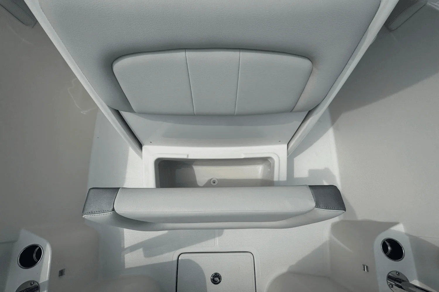 2025 Sailfish 241 CC Image Thumbnail #30