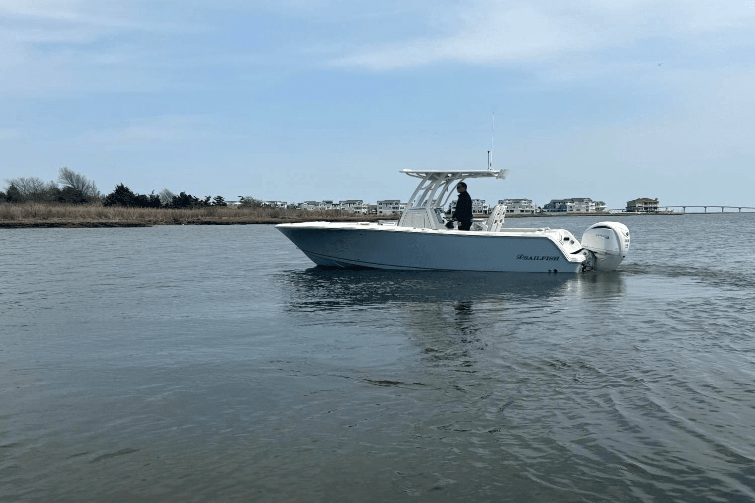 2025 Sailfish 241 CC Image Thumbnail #10