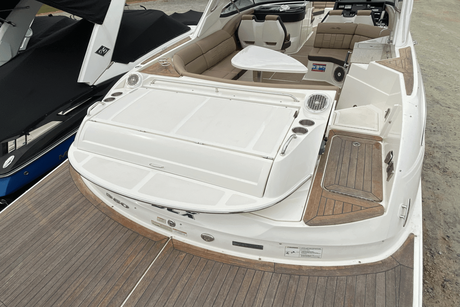 2016 Sea Ray 350 SLX Image Thumbnail #5