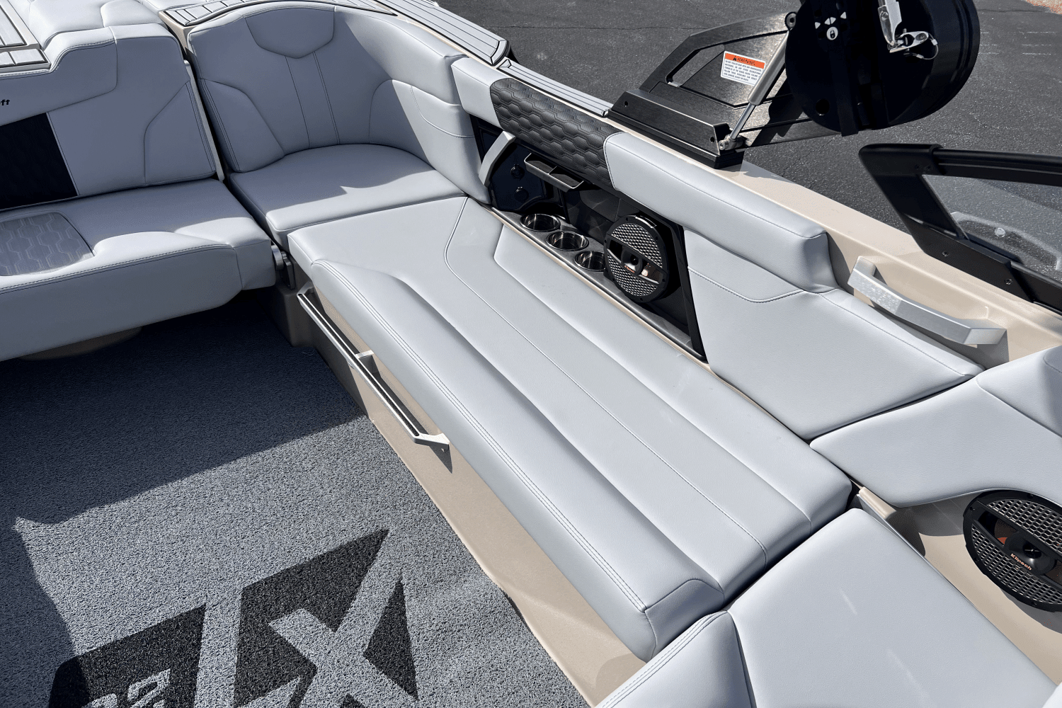 2025 Mastercraft XT23 Image Thumbnail #13