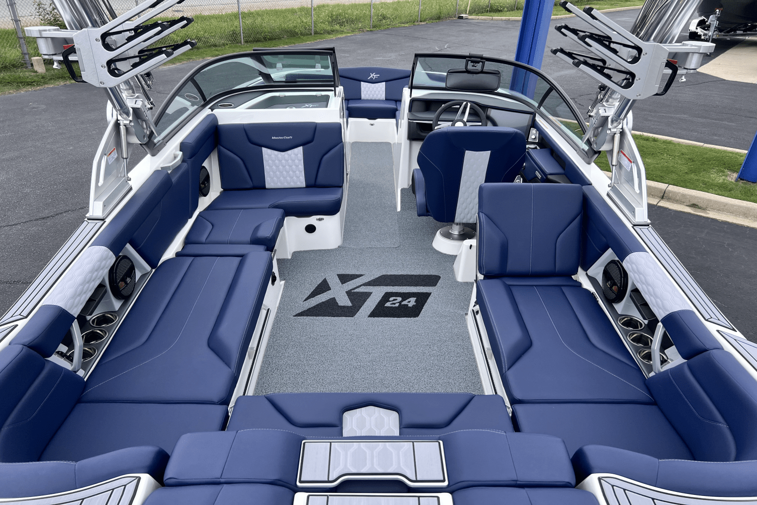 2025 Mastercraft XT24 Image Thumbnail #12