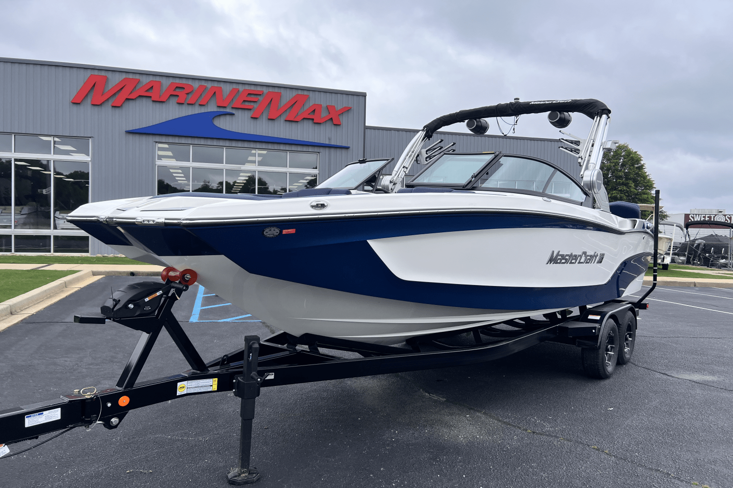 2025 Mastercraft XT24 Image Thumbnail #1