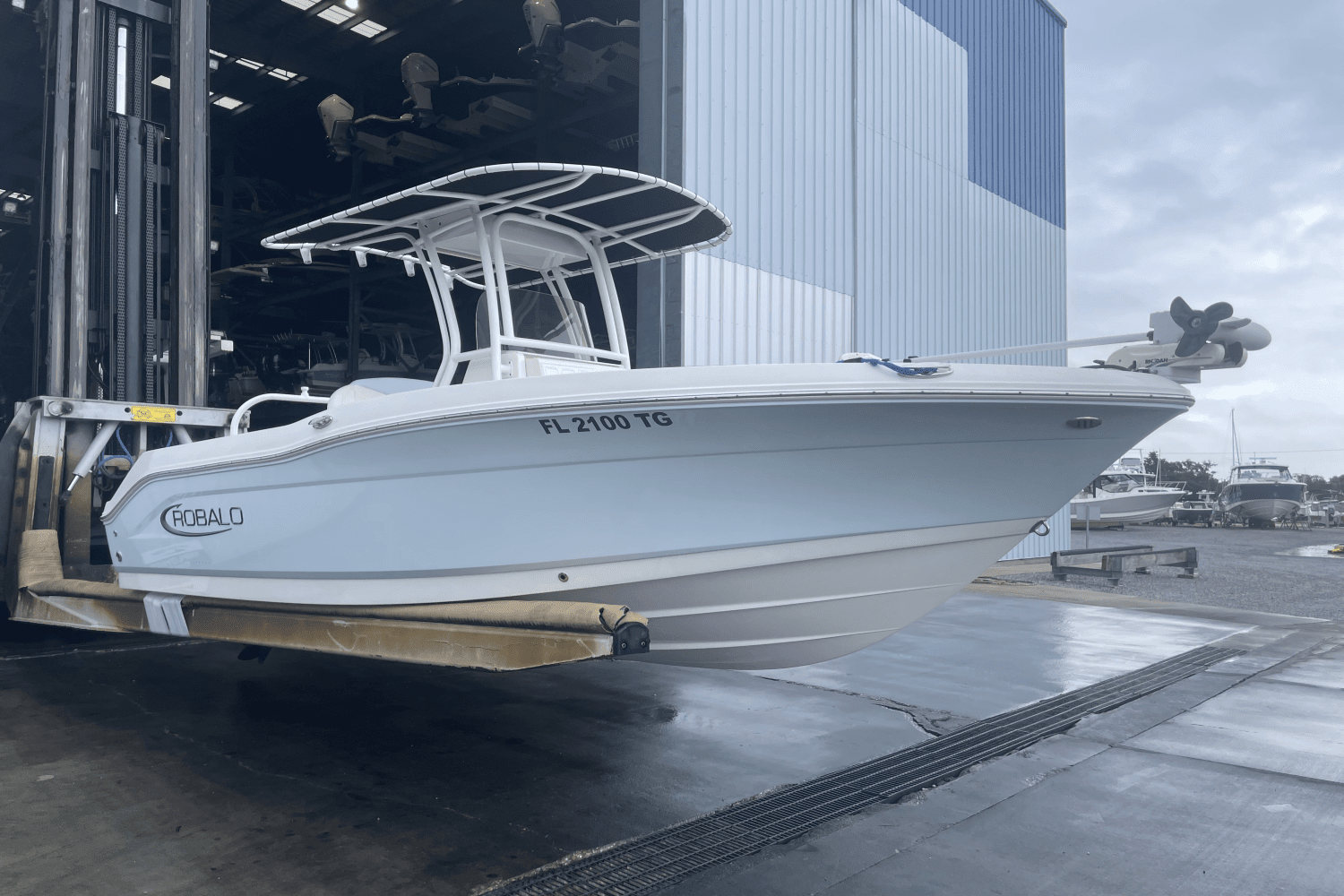 2022 Robalo R 200 Image Thumbnail #3