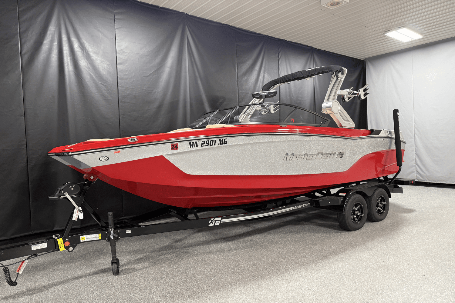 2022 Mastercraft XT22 Image Thumbnail #3