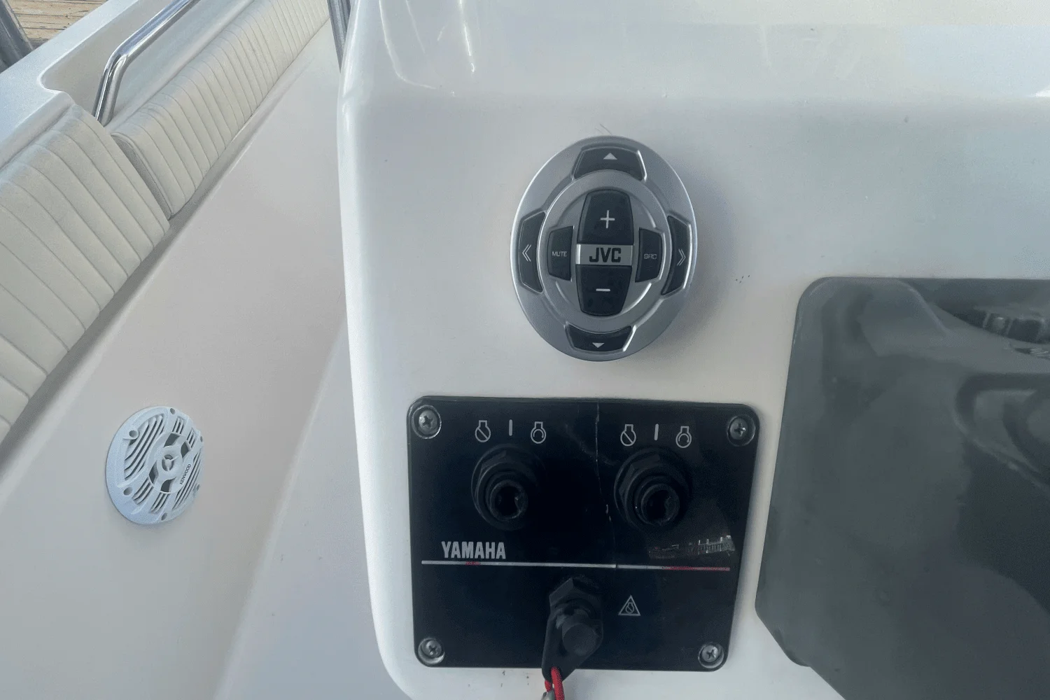 2004 Grady-White Release 283 Image Thumbnail #23