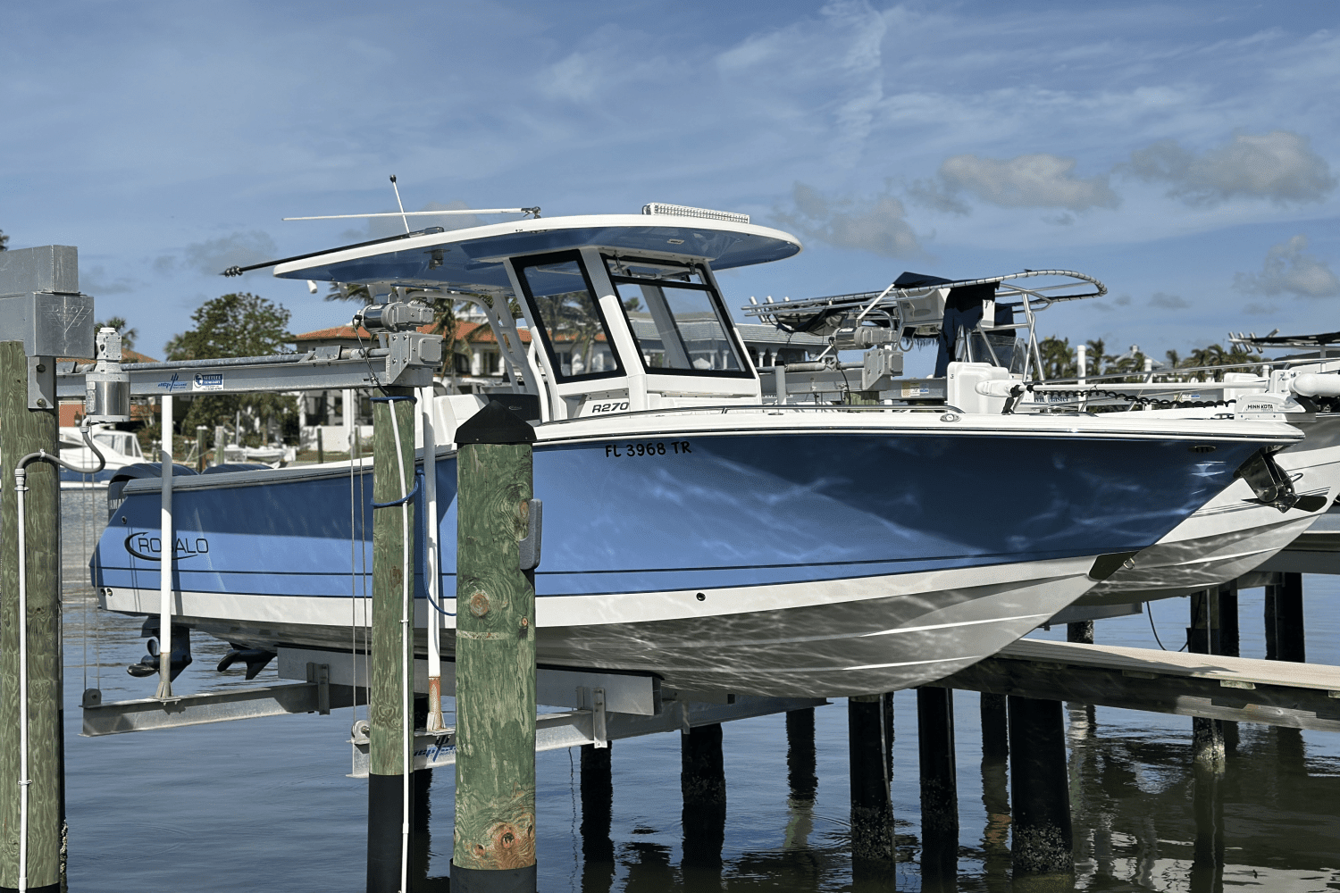 2023 Robalo R270 Image Thumbnail #3