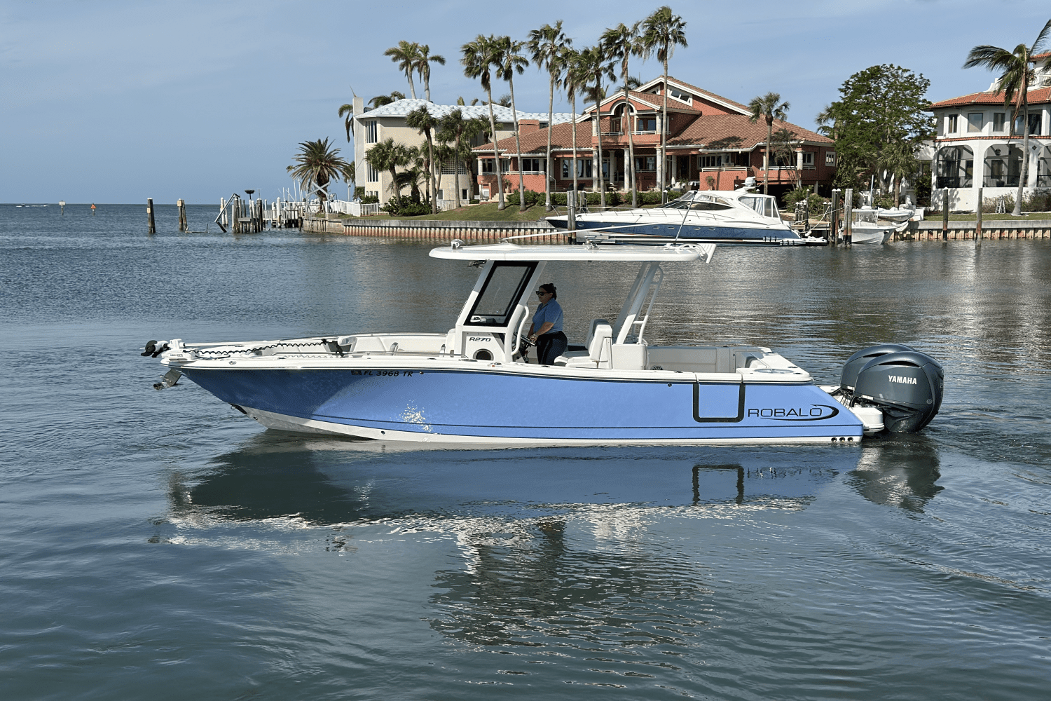 2023 Robalo R270 Image Thumbnail #5