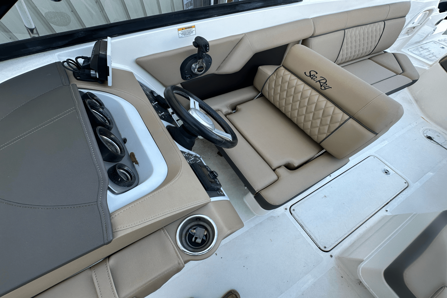 2017 Sea Ray SDX 270 Outboard Image Thumbnail #9