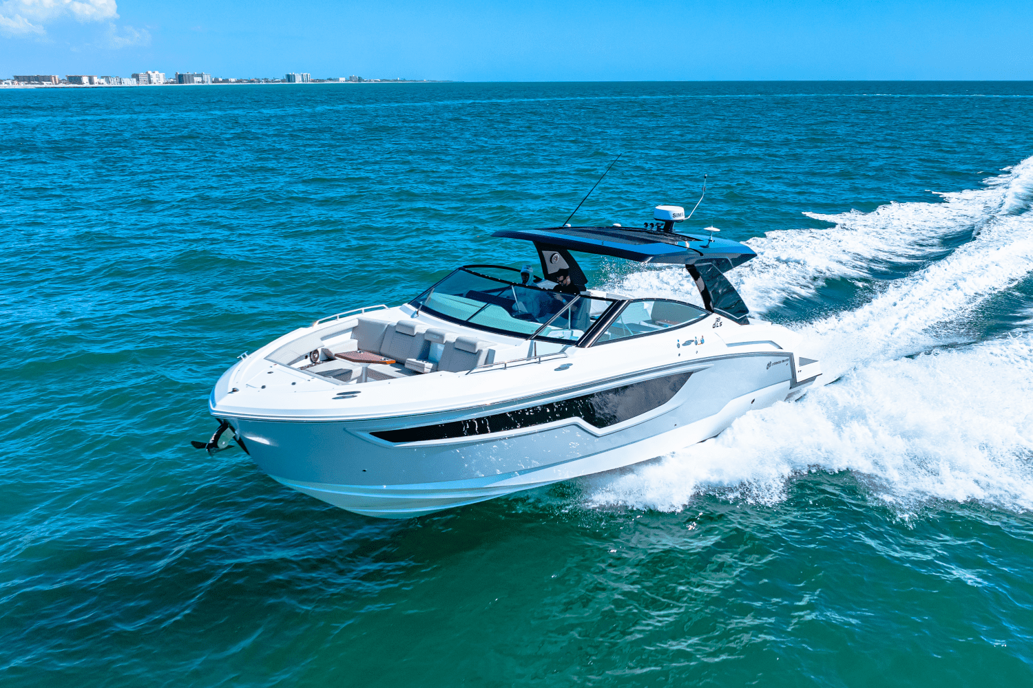 2025 Cruisers Yachts 38 GLS Outboard Image Thumbnail #34