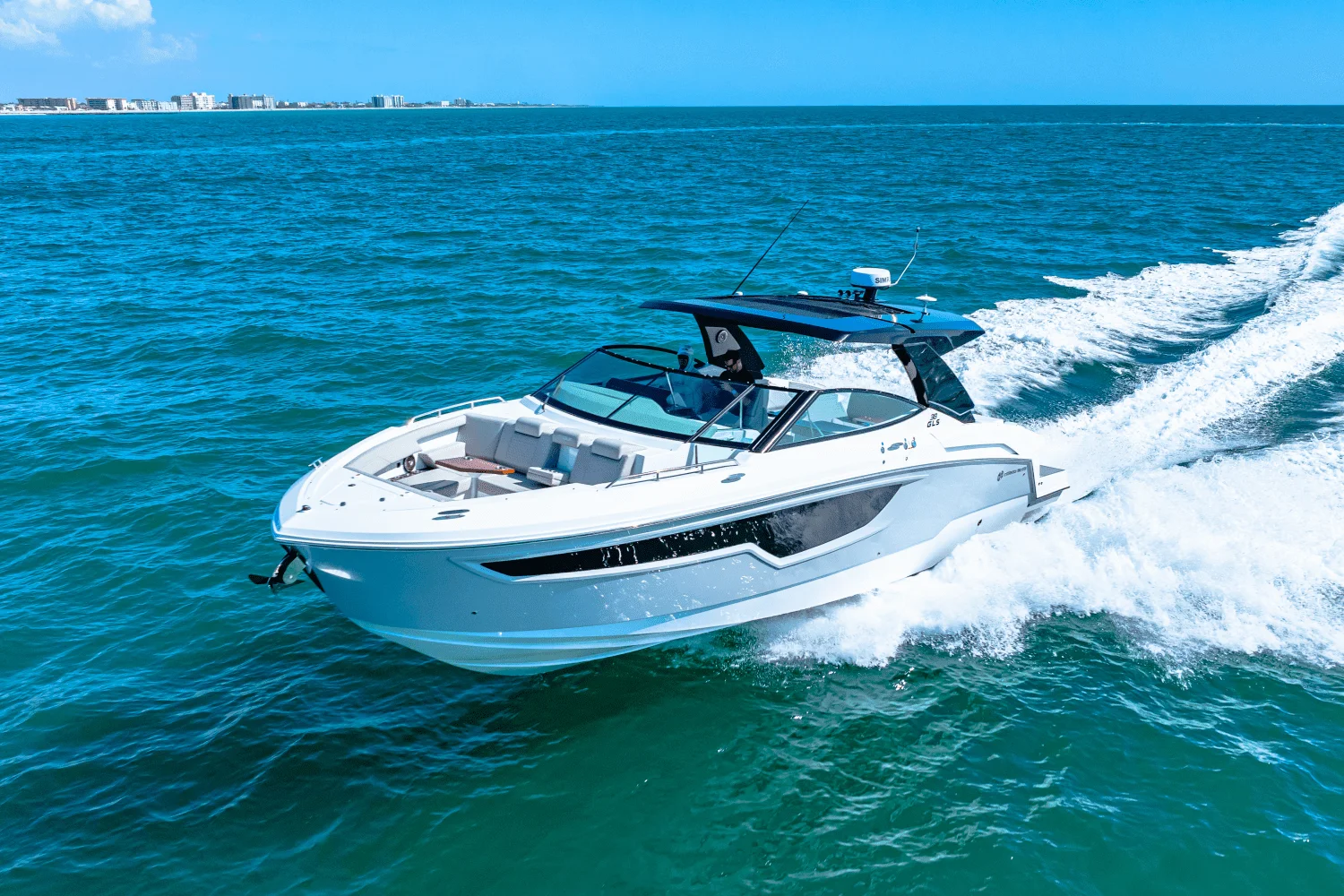 2025 Cruisers Yachts 38 GLS Outboard Image Thumbnail #34