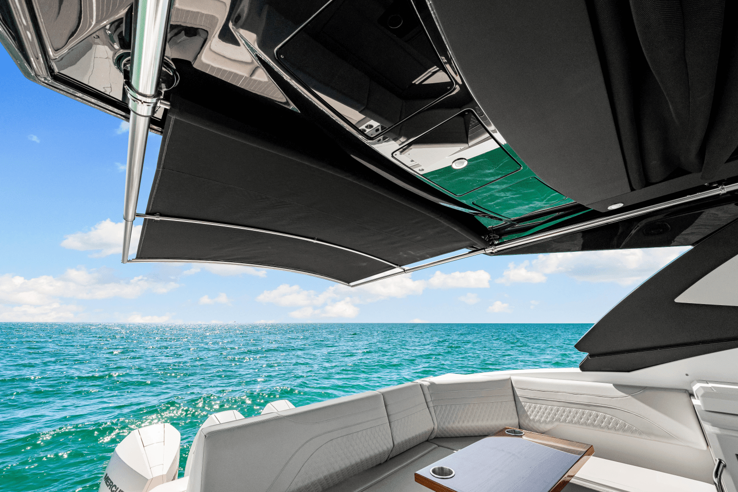 2025 Cruisers Yachts 38 GLS Outboard Image Thumbnail #63