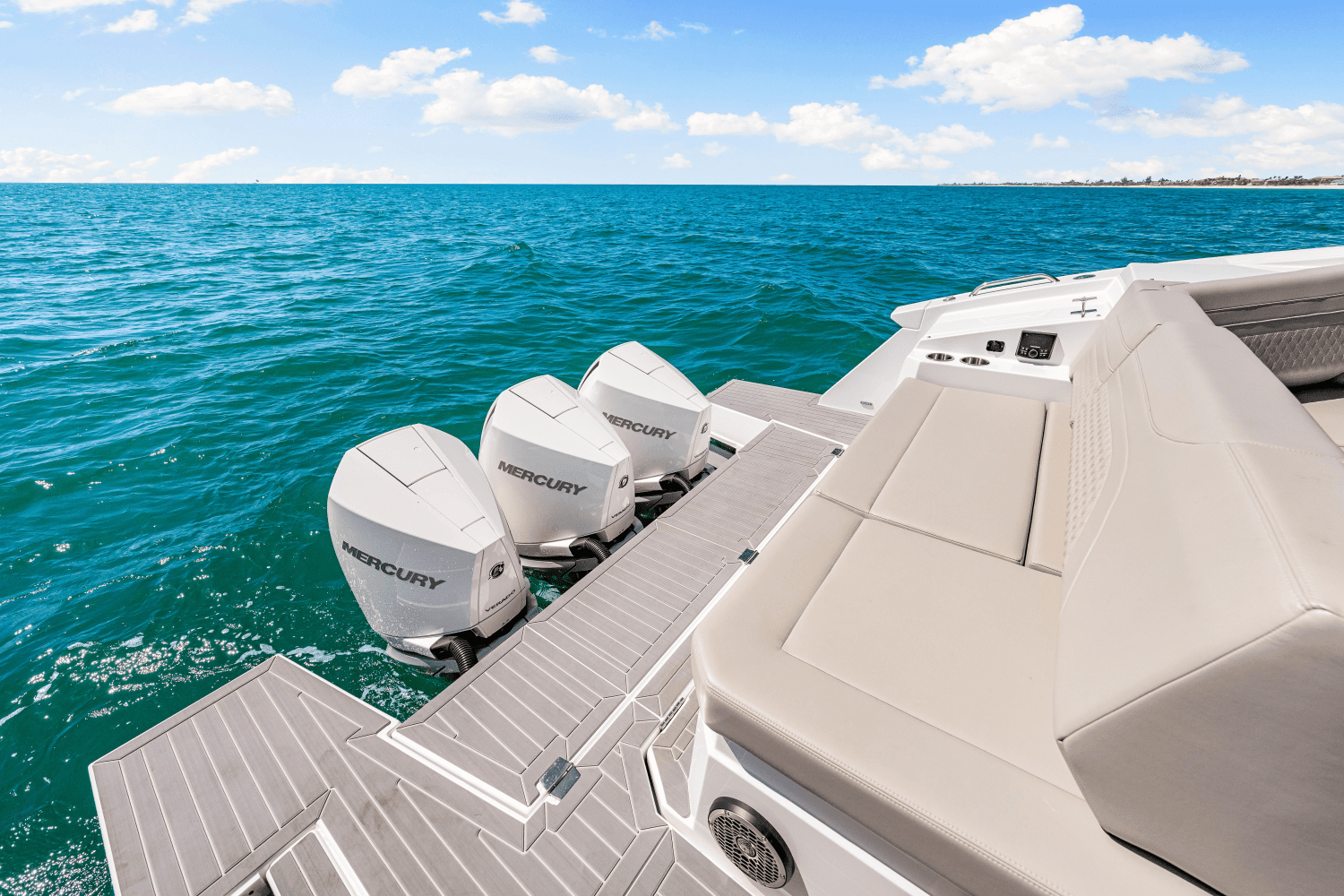 2025 Cruisers Yachts 38 GLS Outboard Image Thumbnail #7