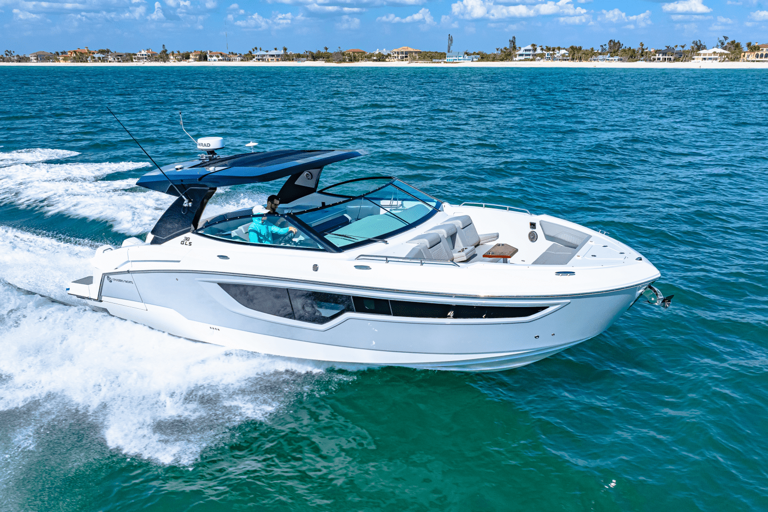 2025 Cruisers Yachts 38 GLS Outboard Image Thumbnail #1