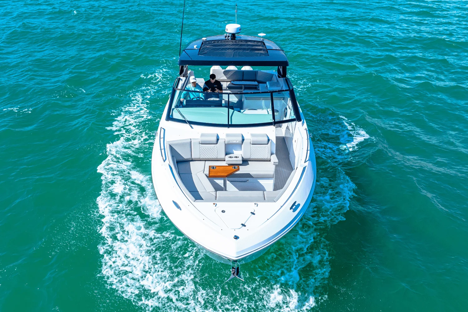 2025 Cruisers Yachts 38 GLS Outboard Image Thumbnail #19