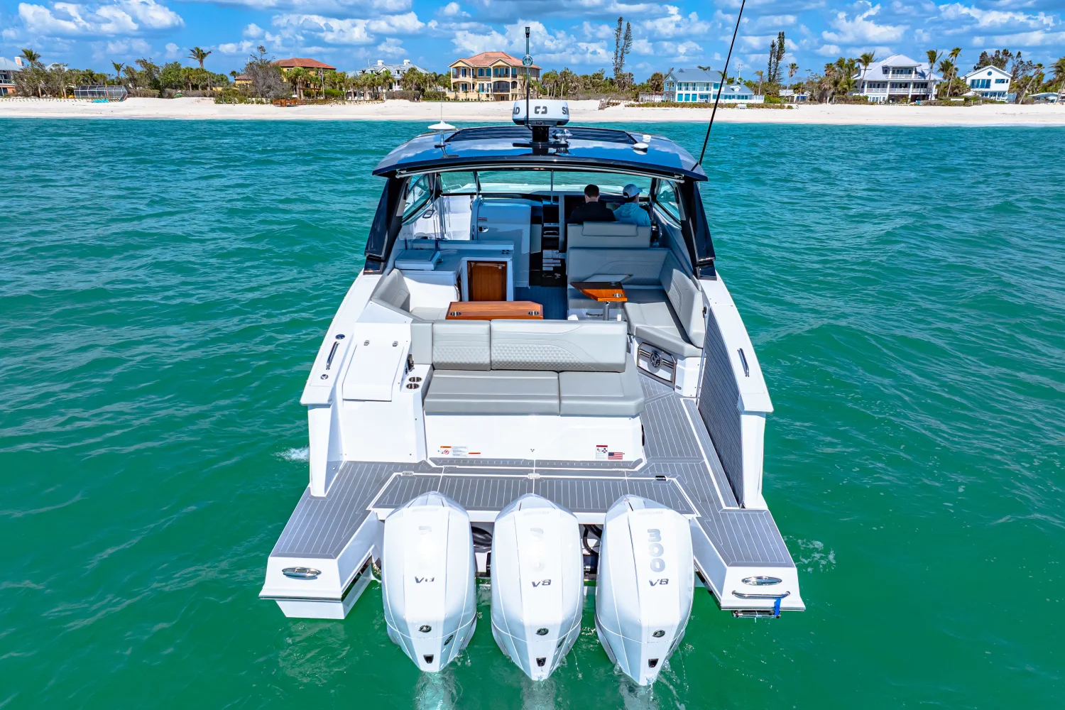 2025 Cruisers Yachts 38 GLS Outboard Image Thumbnail #44