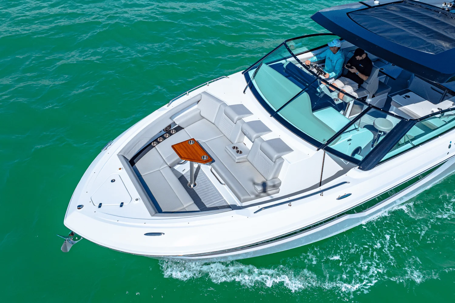 2025 Cruisers Yachts 38 GLS Outboard Image Thumbnail #42