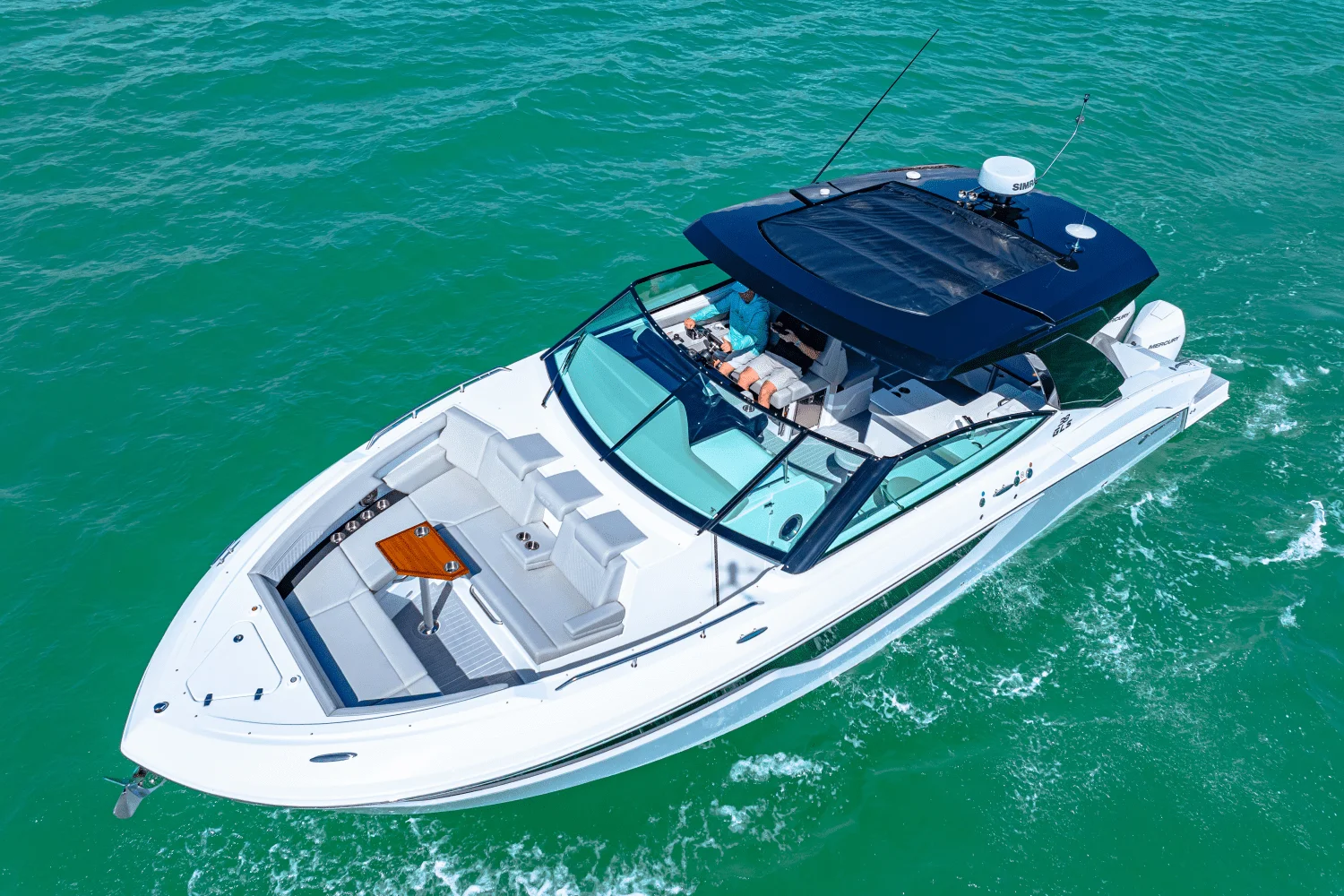 2025 Cruisers Yachts 38 GLS Outboard Image Thumbnail #41