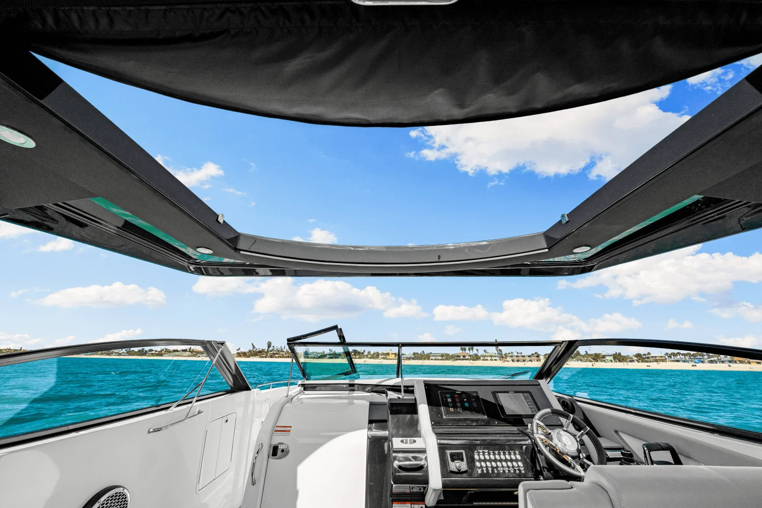 2025 Cruisers Yachts 38 GLS Outboard Image Thumbnail #61