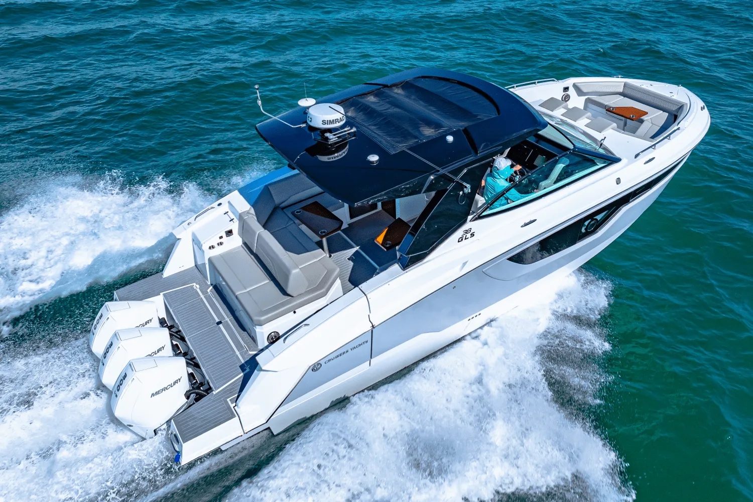 2025 Cruisers Yachts 38 GLS Outboard Image Thumbnail #31