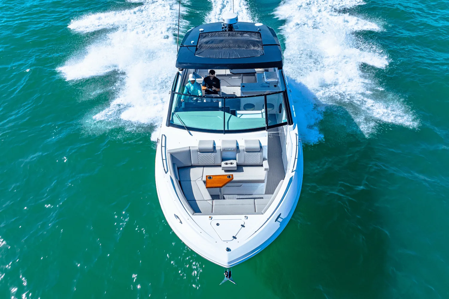 2025 Cruisers Yachts 38 GLS Outboard Image Thumbnail #37