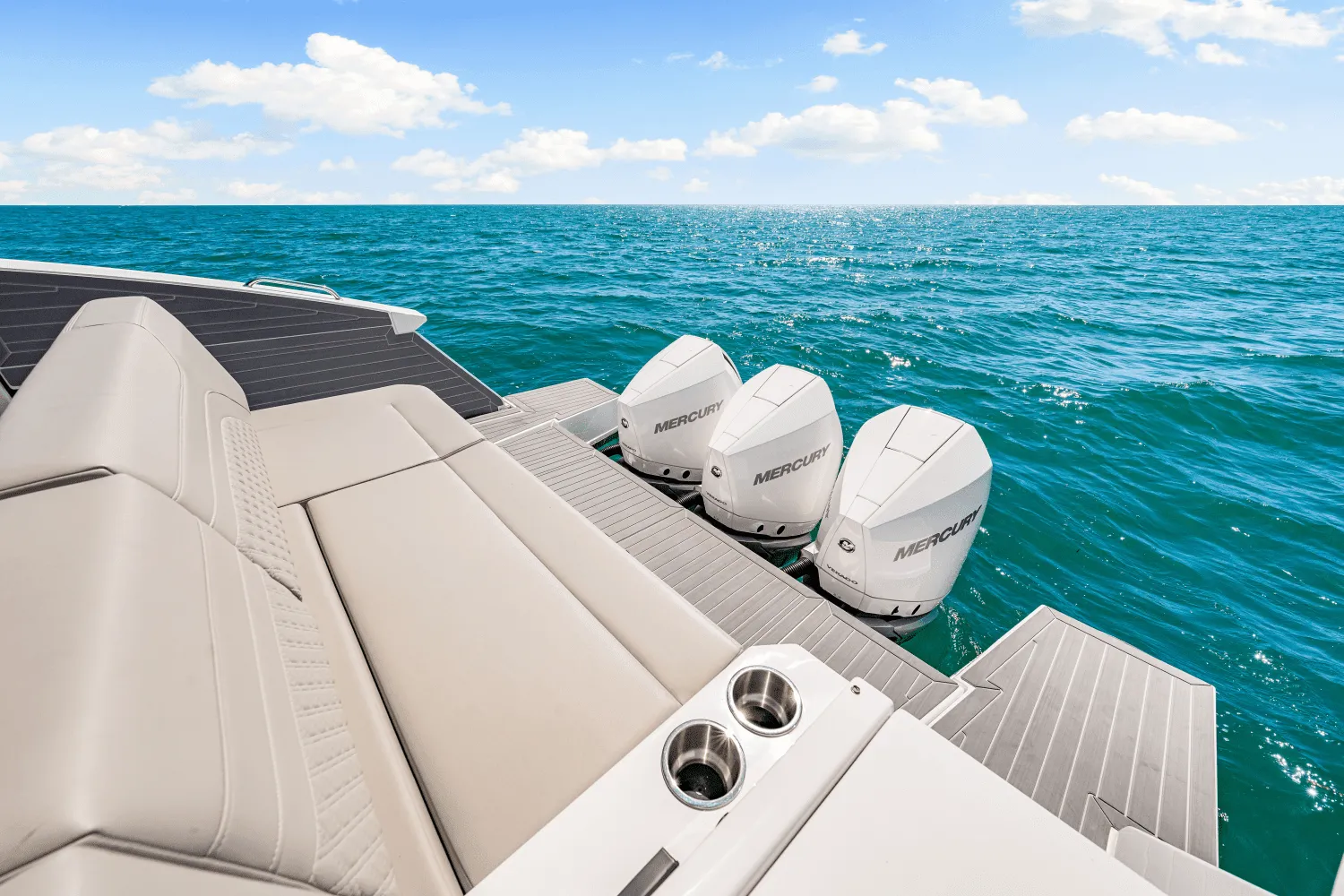 2025 Cruisers Yachts 38 GLS Outboard Image Thumbnail #8