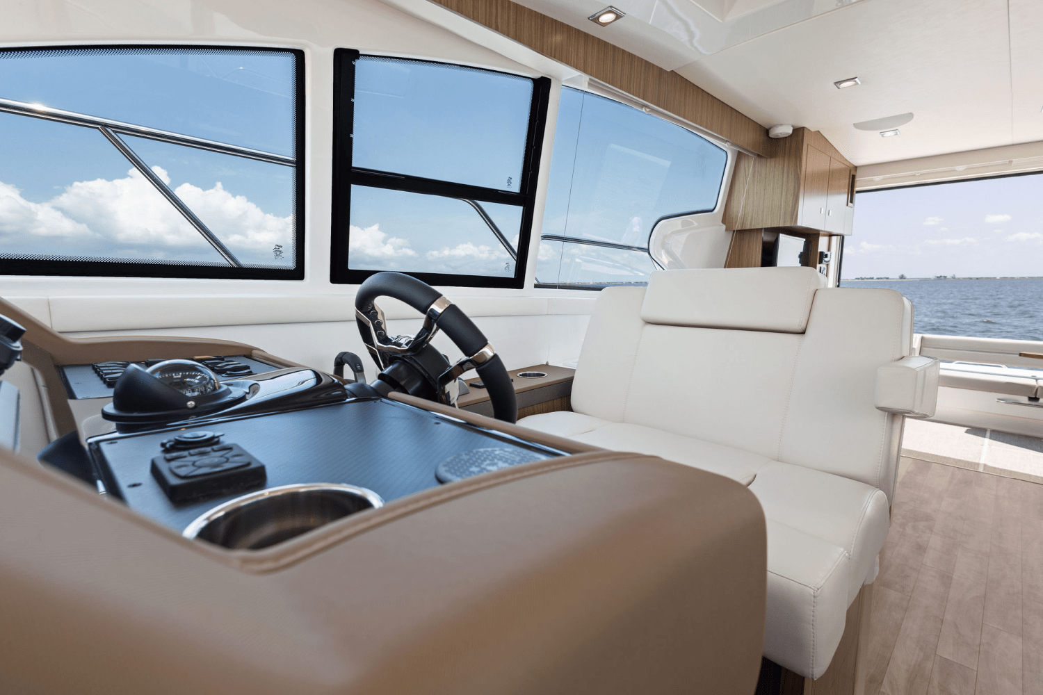 2025 Cruisers Yachts 46 Cantius Image Thumbnail #53
