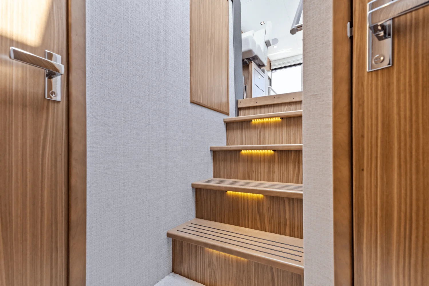 2025 Cruisers Yachts 46 Cantius Image Thumbnail #54