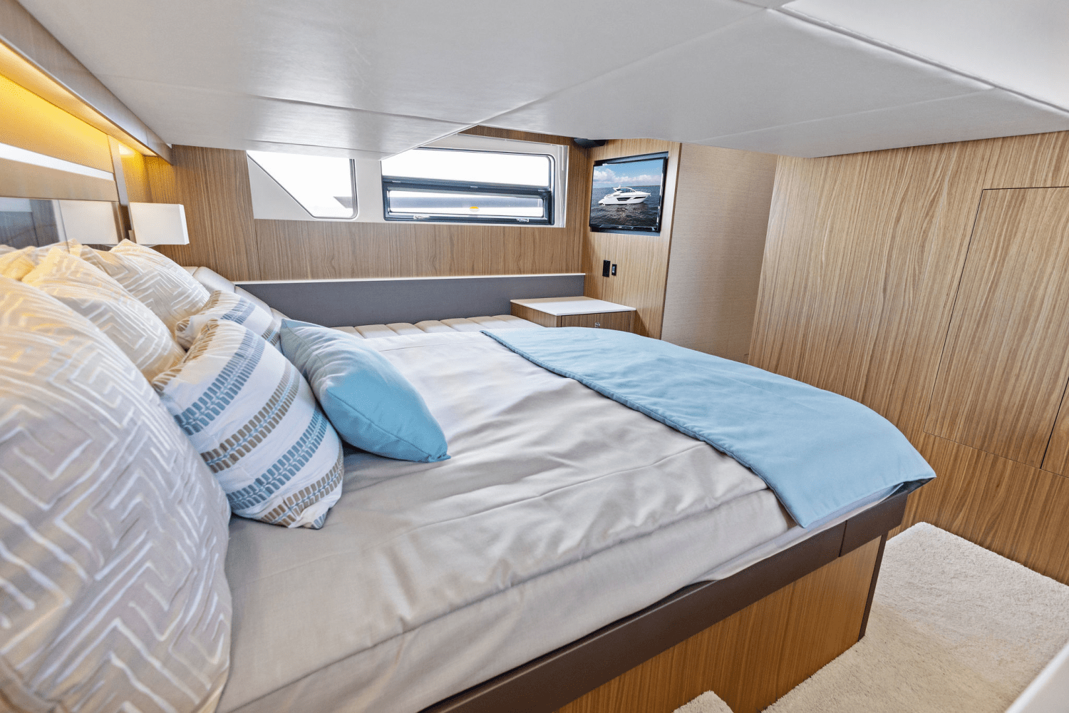 2025 Cruisers Yachts 46 Cantius Image Thumbnail #61