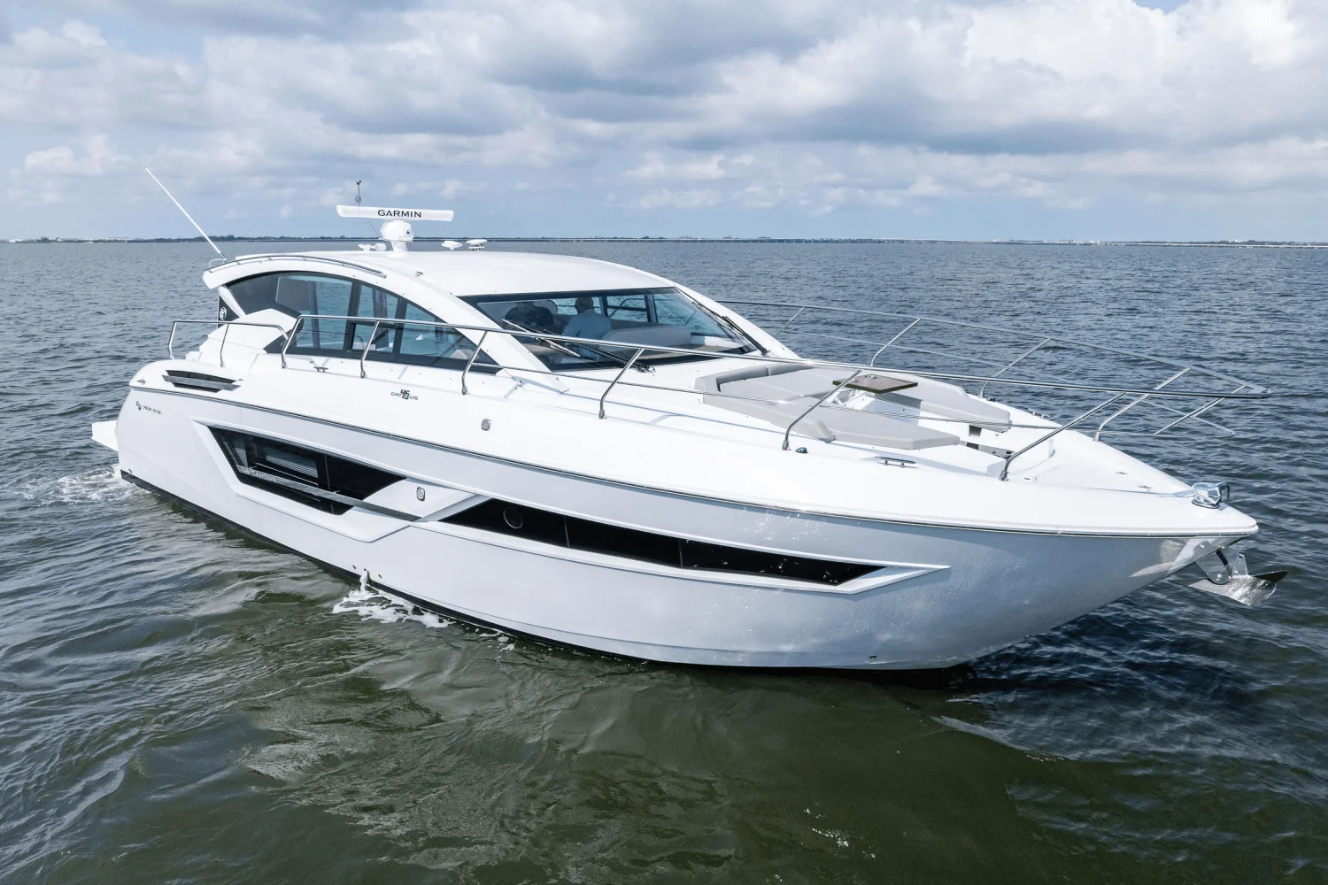 2025 Cruisers Yachts 46 Cantius Image Thumbnail #4