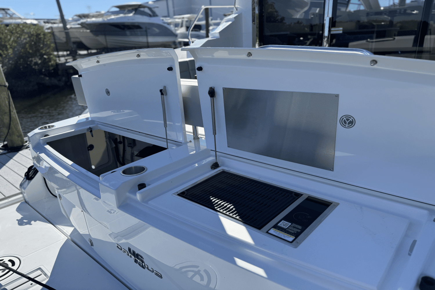 2025 Cruisers Yachts 46 Cantius Image Thumbnail #1