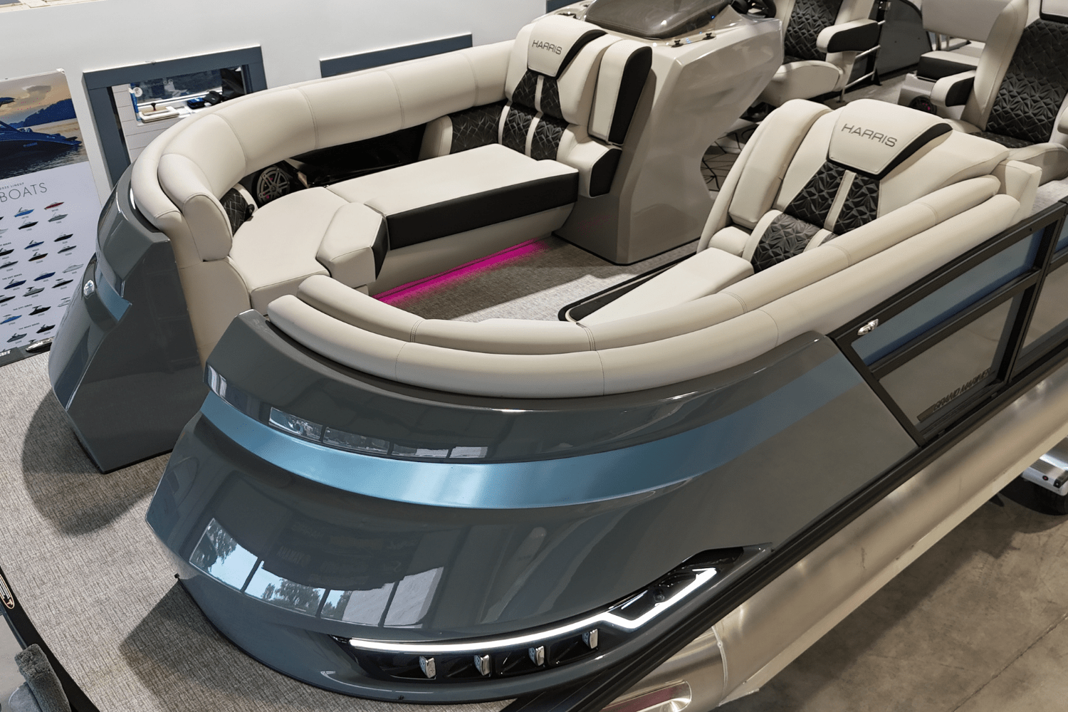 2025 Harris 230 Grand Mariner Image Thumbnail #5