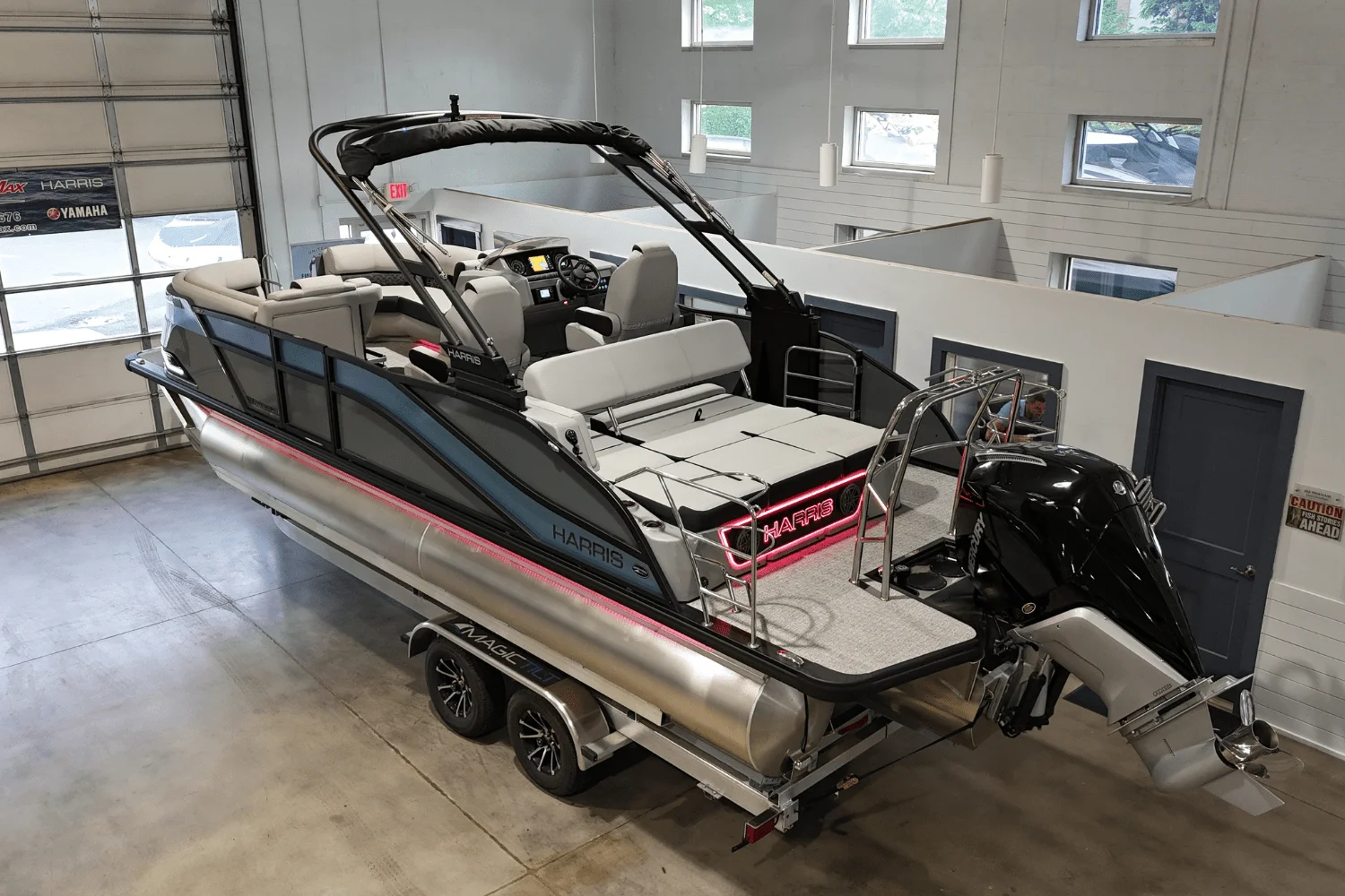 2025 Harris 230 Grand Mariner Image Thumbnail #6