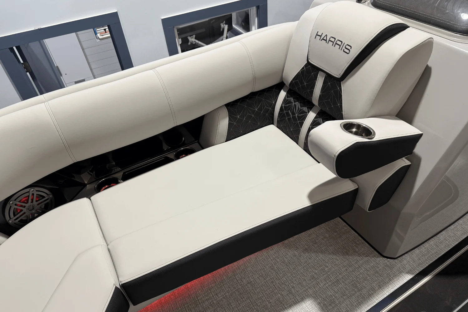 2025 Harris 230 Grand Mariner Image Thumbnail #23