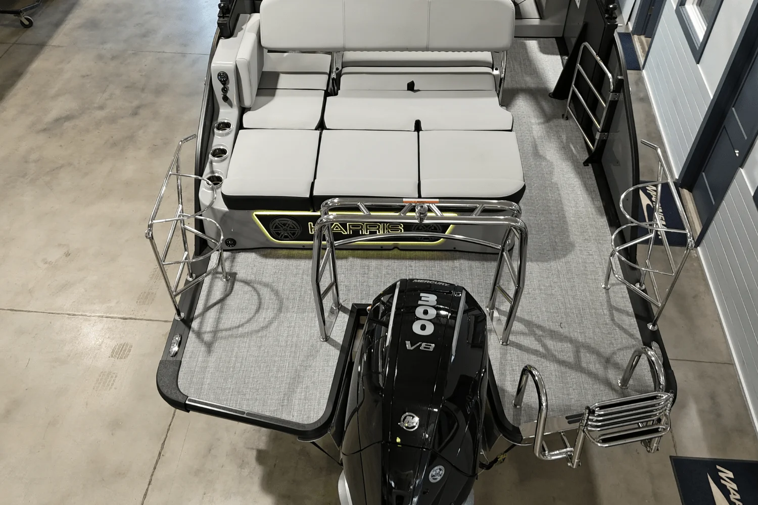 2025 Harris 230 Grand Mariner Image Thumbnail #7