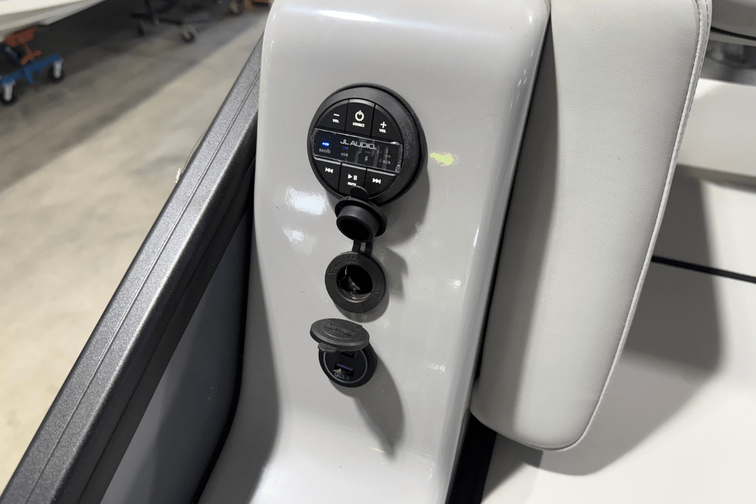 2025 Harris 230 Grand Mariner Image Thumbnail #13