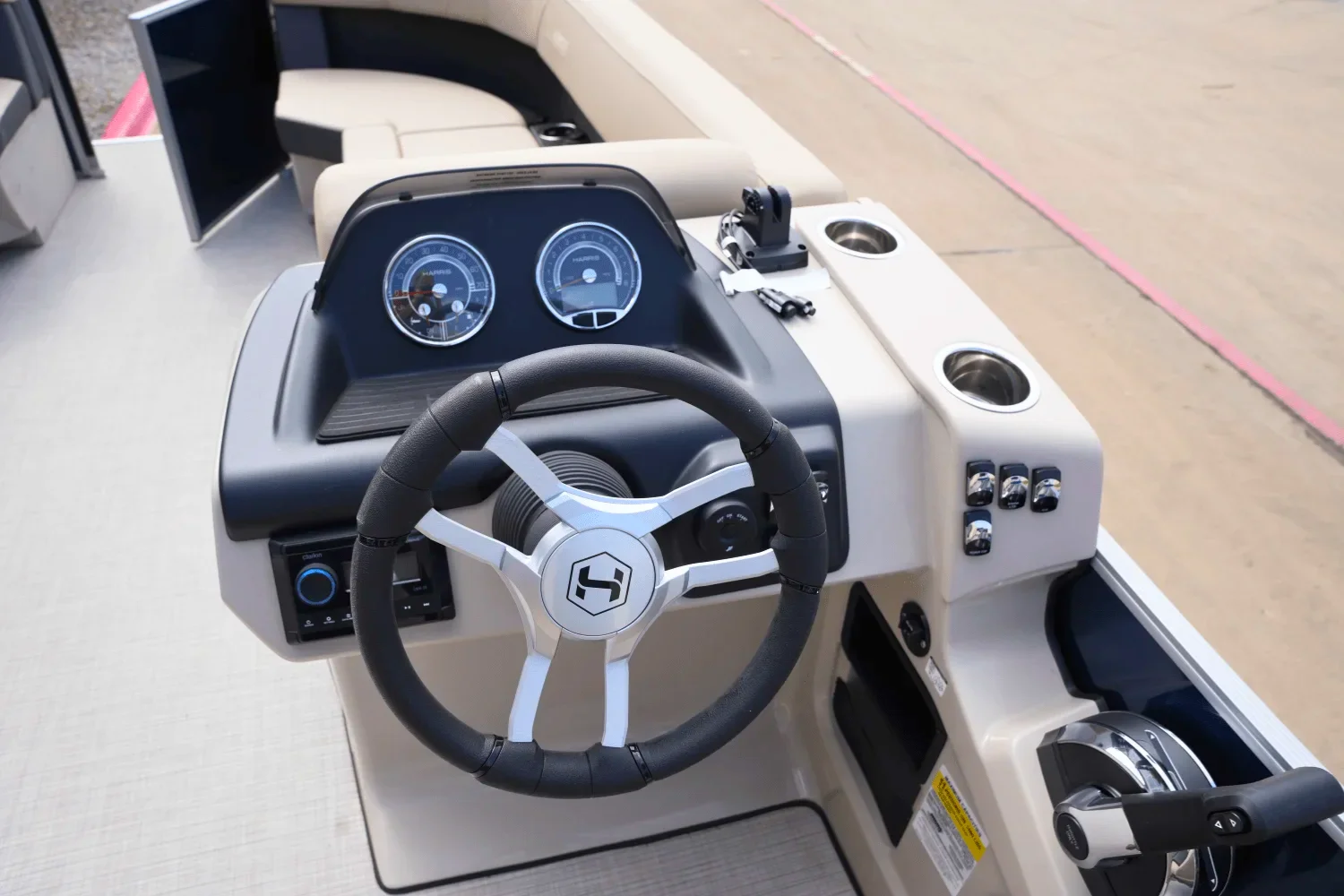 2025 Harris 230 Cruiser Image Thumbnail #13