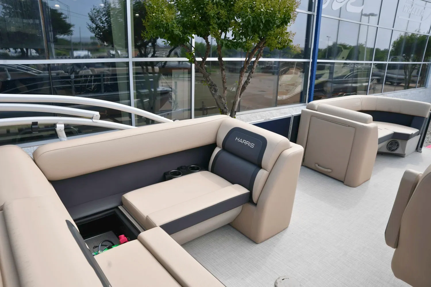 2025 Harris 230 Cruiser Image Thumbnail #16