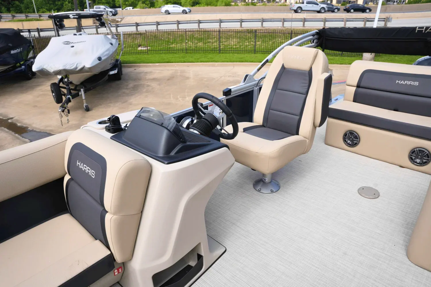 2025 Harris 230 Cruiser Image Thumbnail #10