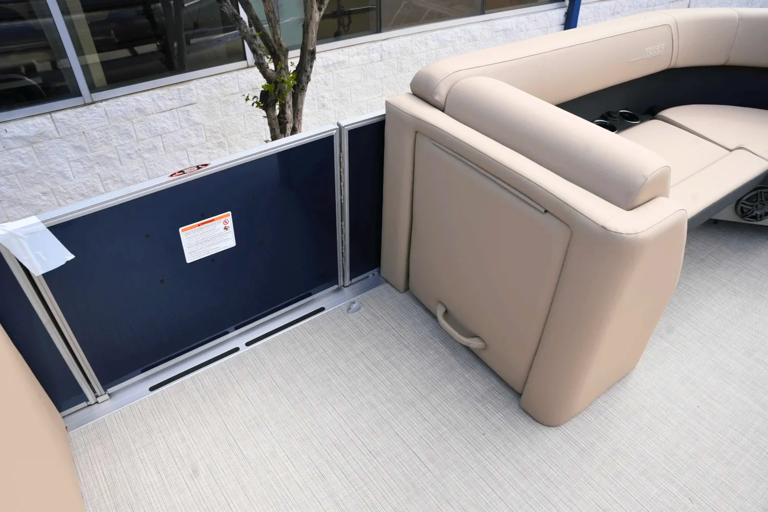 2025 Harris 230 Cruiser Image Thumbnail #9