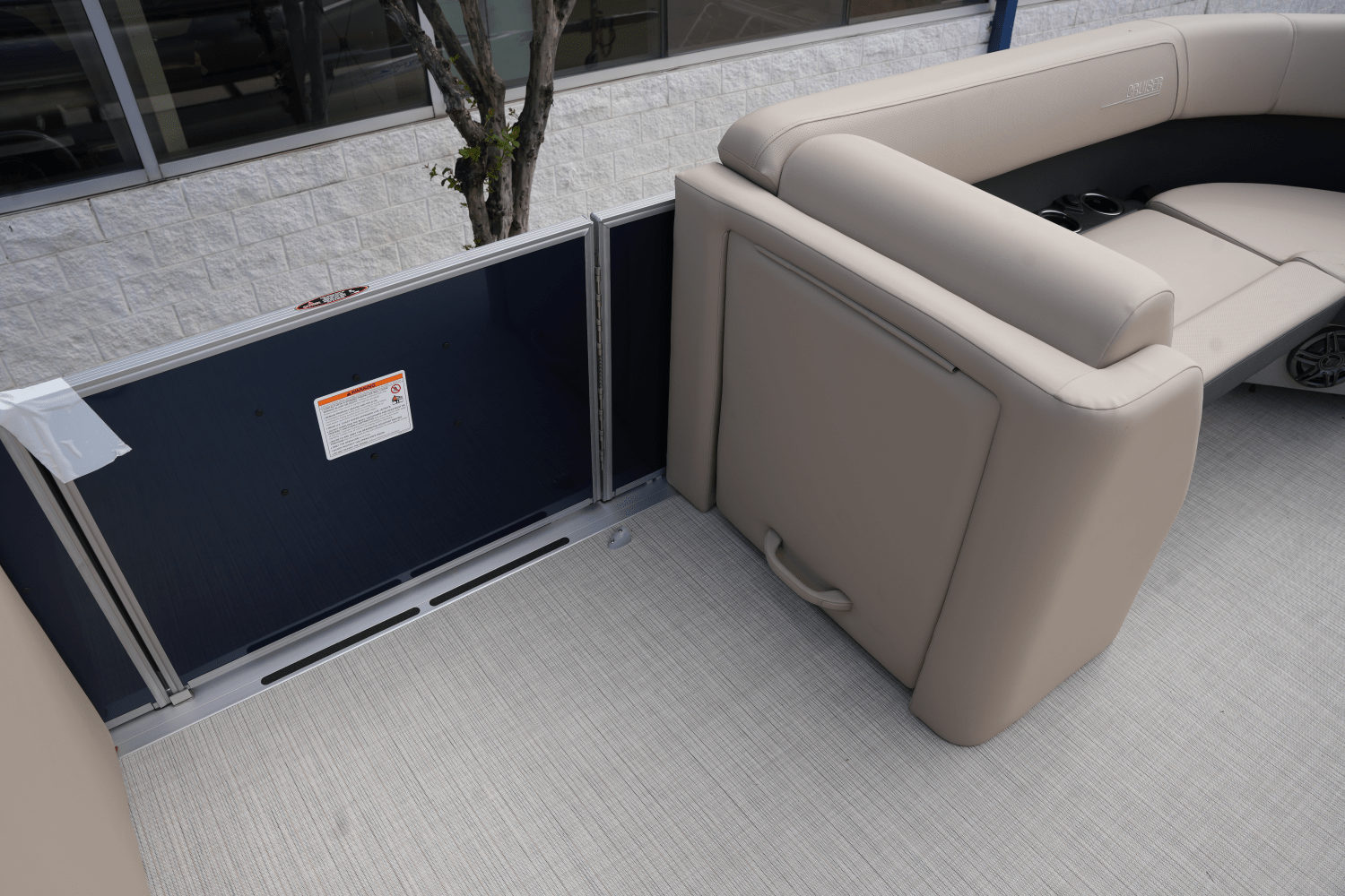 2025 Harris 230 Cruiser Image Thumbnail #9