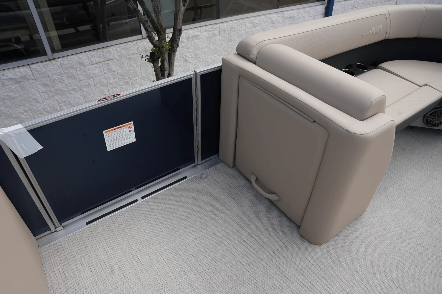 2025 Harris 230 Cruiser Image Thumbnail #9