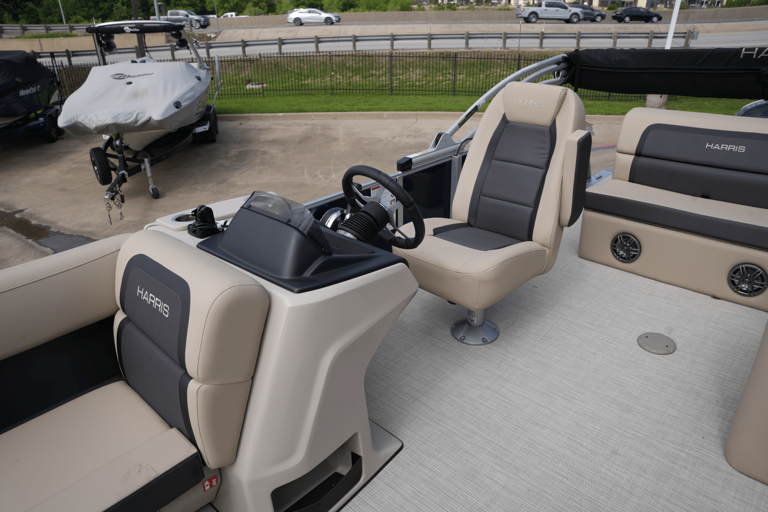 2025 Harris 230 Cruiser Image Thumbnail #10