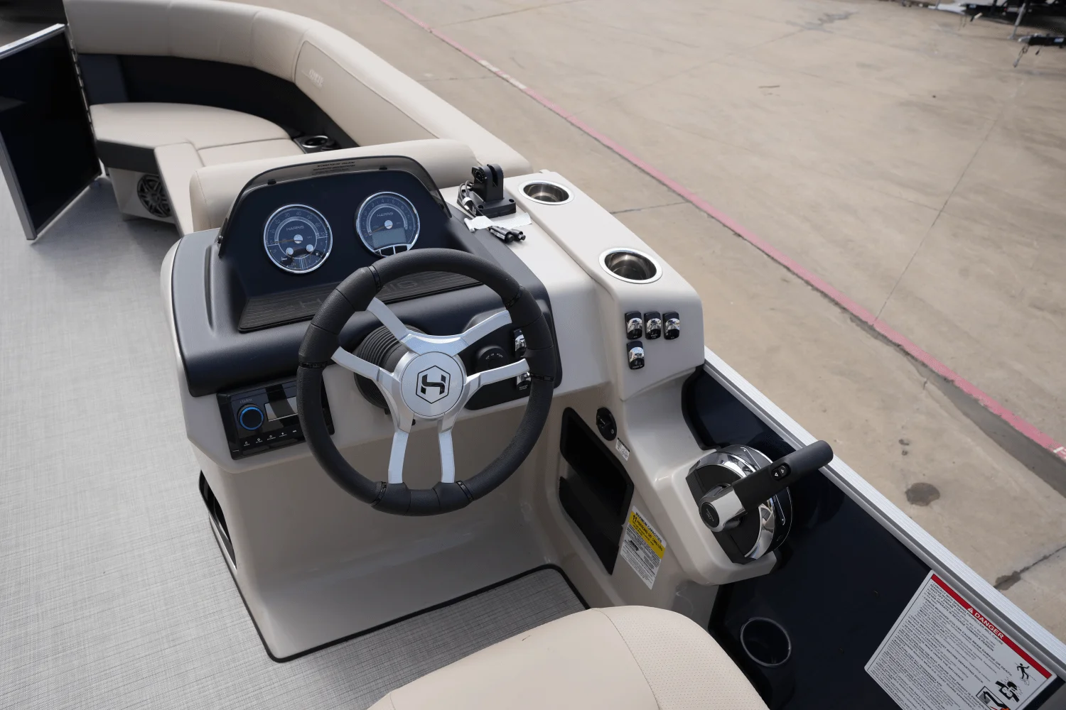 2025 Harris 230 Cruiser Image Thumbnail #12