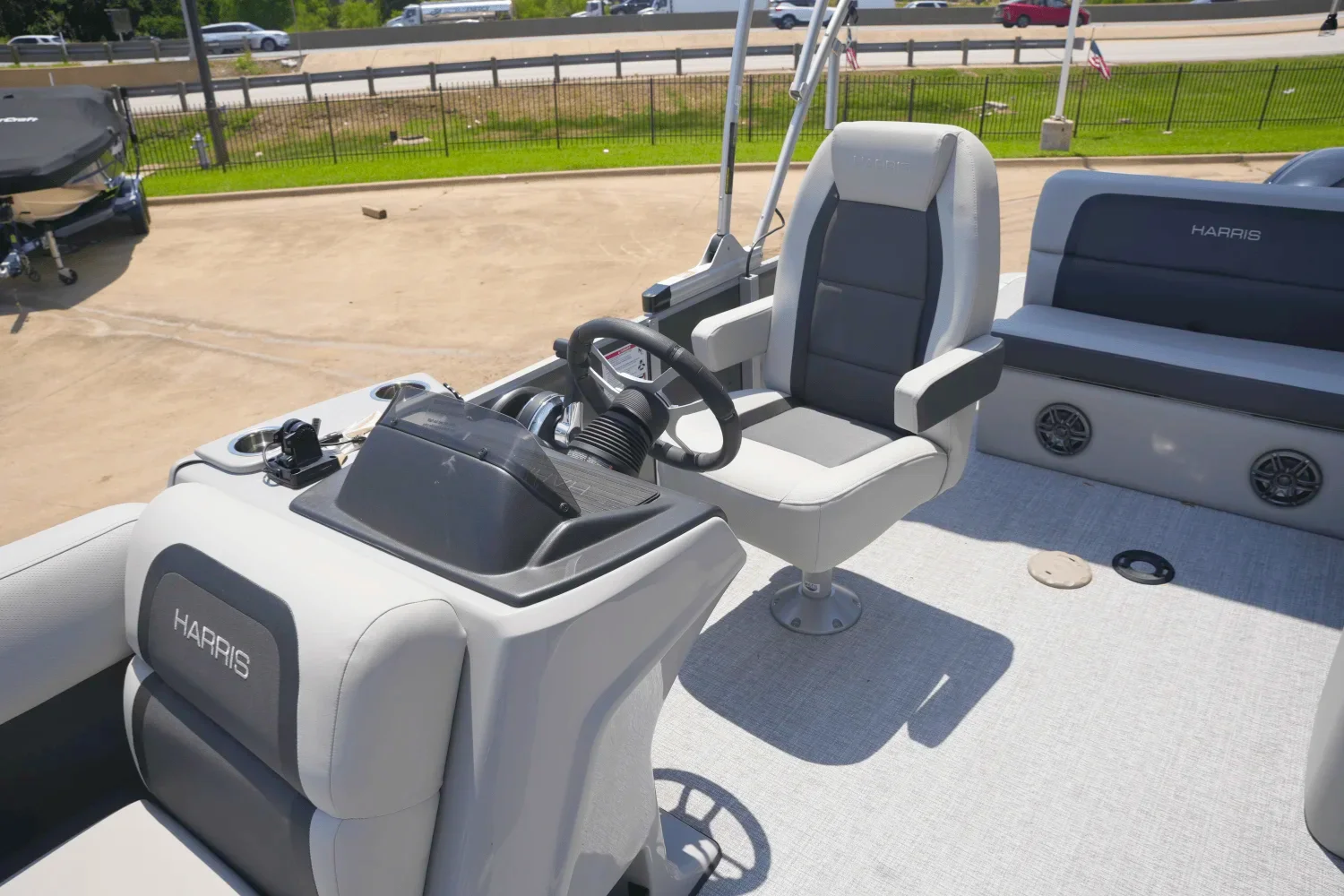 2025 Harris 230 Cruiser Image Thumbnail #6