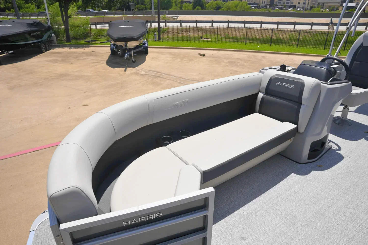 2025 Harris 230 Cruiser Image Thumbnail #4