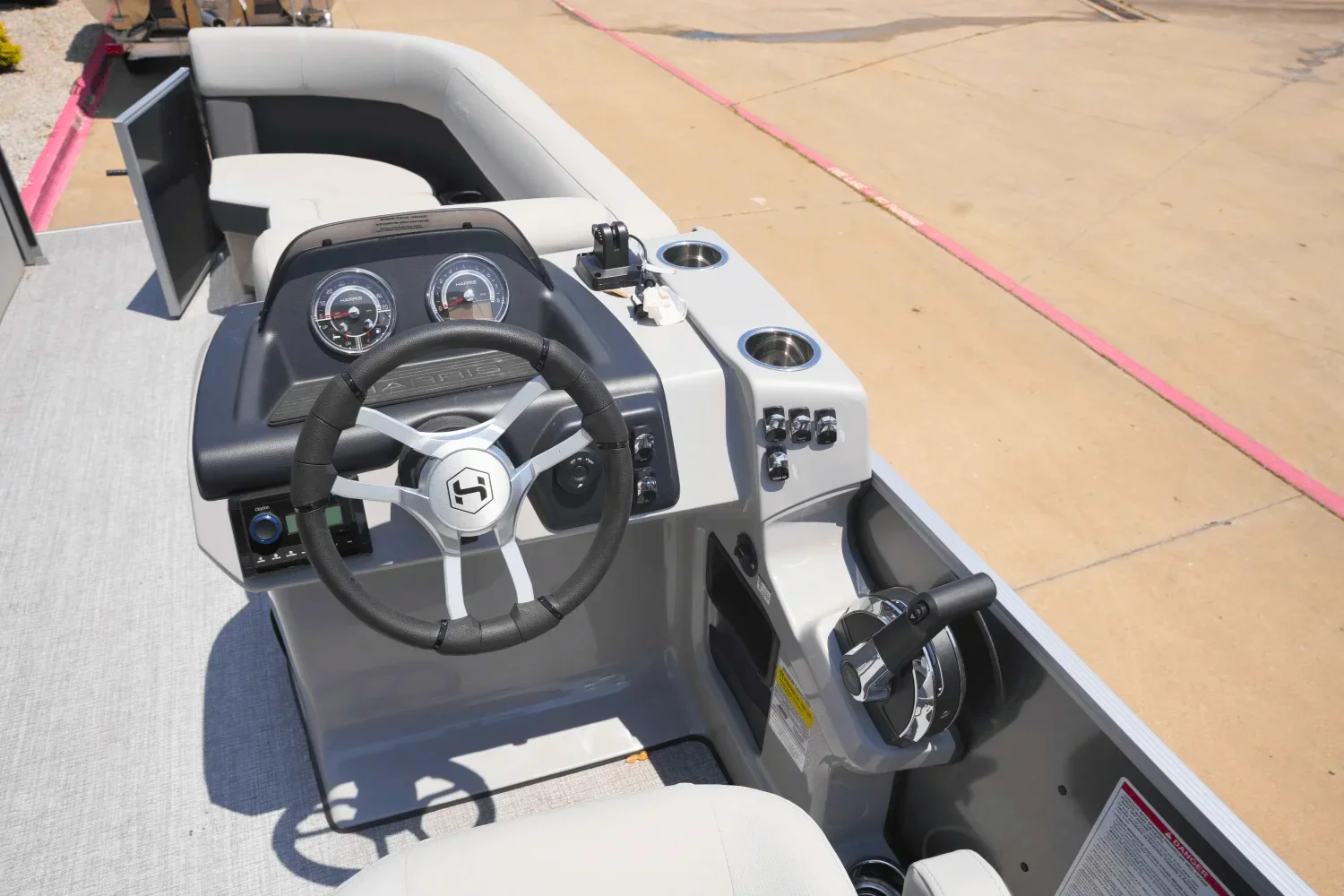 2025 Harris 230 Cruiser Image Thumbnail #7